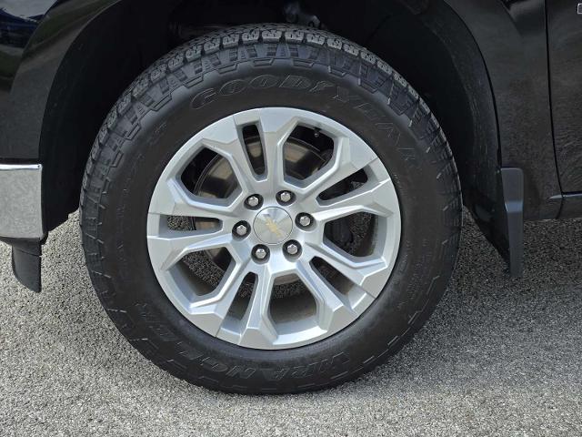2022 Chevrolet Silverado 1500 Vehicle Photo in DENTON, TX 76210-9321