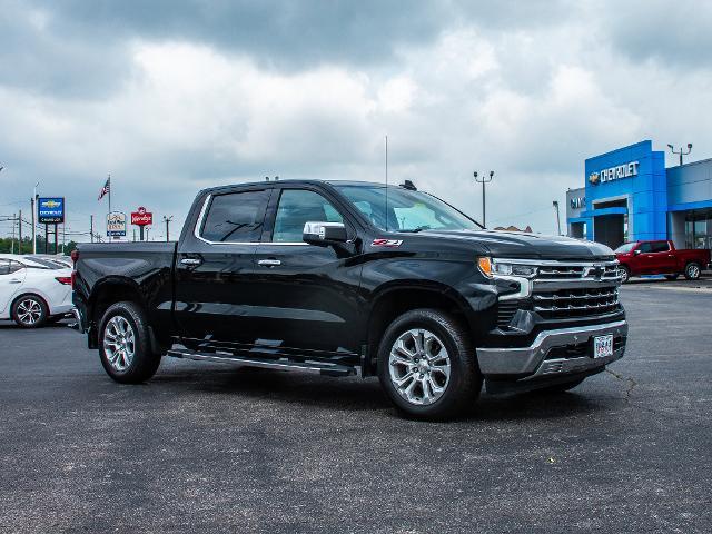 2023 Chevrolet Silverado 1500 Vehicle Photo in MADISON, IN 47250-1611