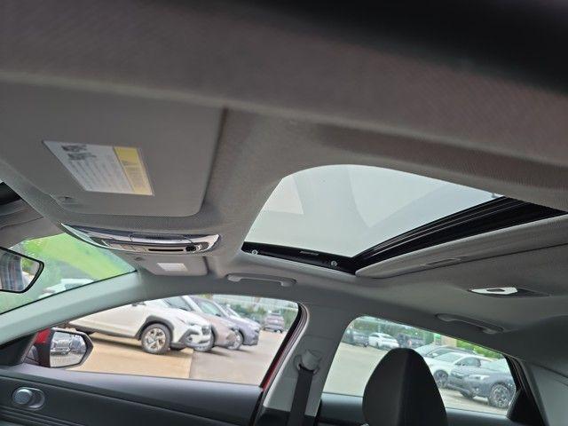 2024 Hyundai ELANTRA Vehicle Photo in Pleasant Hills, PA 15236