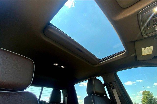 2022 GMC Sierra 1500 Vehicle Photo in TOPEKA, KS 66609-0000