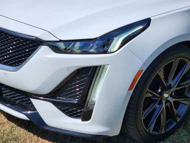 2022 Cadillac CT5 Vehicle Photo in DENTON, TX 76210-9321
