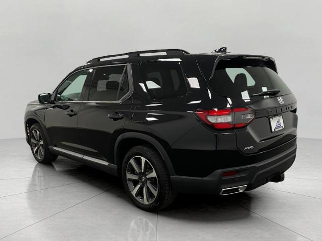 2024 Honda Pilot Vehicle Photo in Appleton, WI 54913