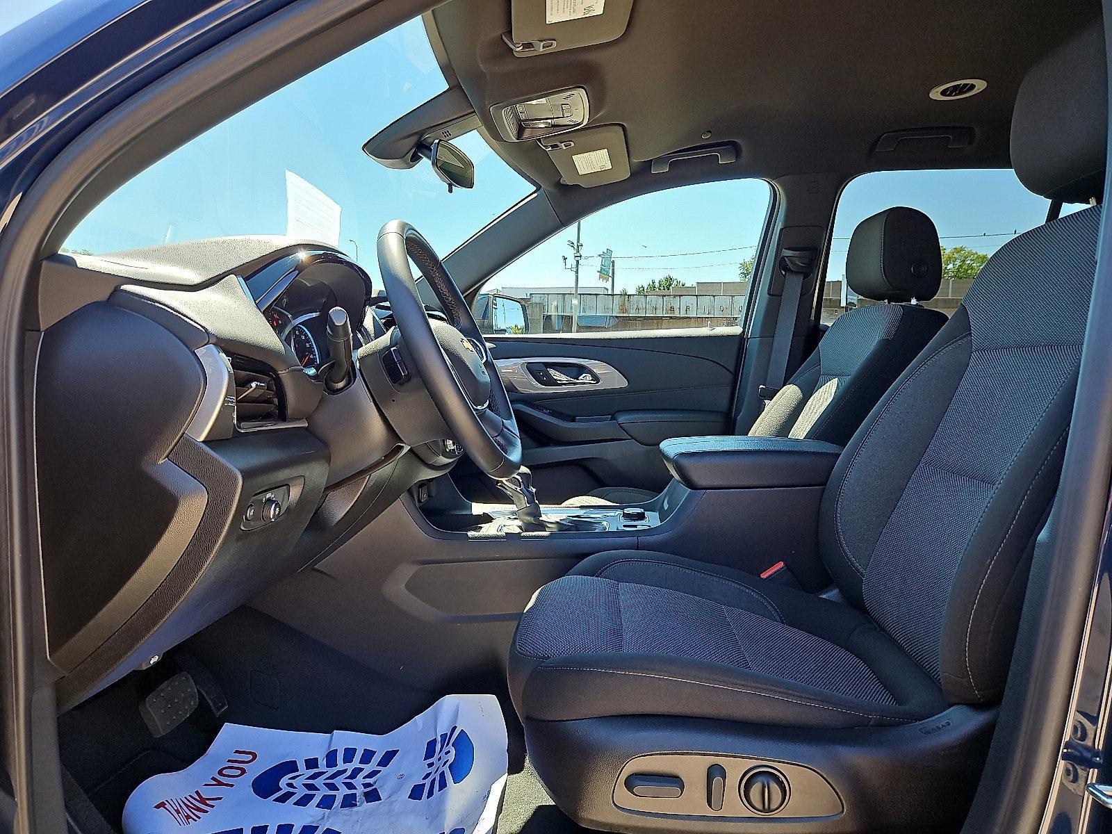 2023 Chevrolet Traverse Vehicle Photo in Trevose, PA 19053
