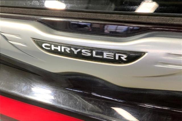 2022 Chrysler Pacifica Vehicle Photo in Kansas City, MO 64114