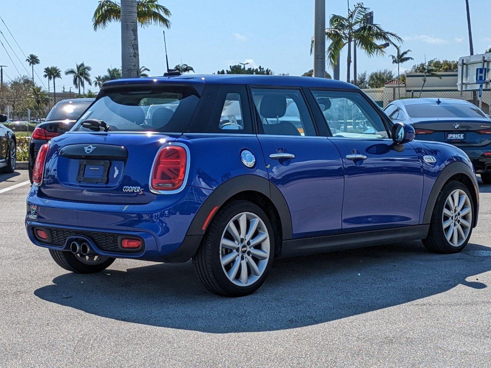 2019 MINI Cooper S Hardtop 4 Door Vehicle Photo in Delray Beach, FL 33444