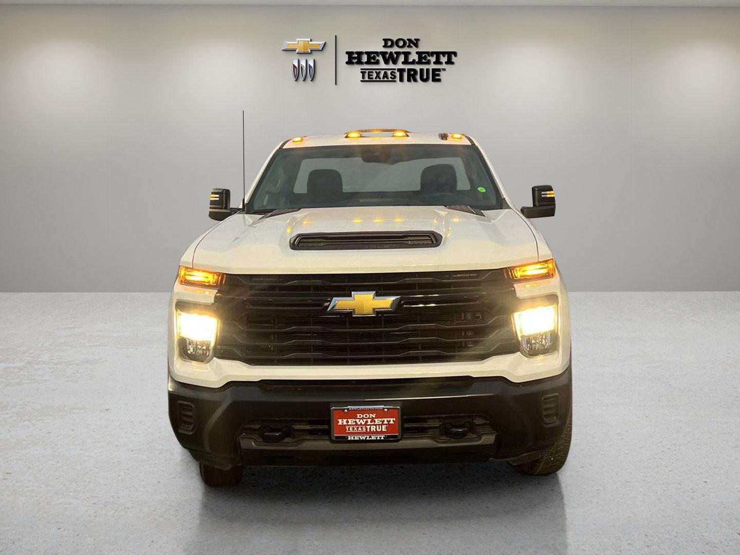 2024 Chevrolet Silverado 3500 HD Chassis Cab Vehicle Photo in GEORGETOWN, TX 78626-7508