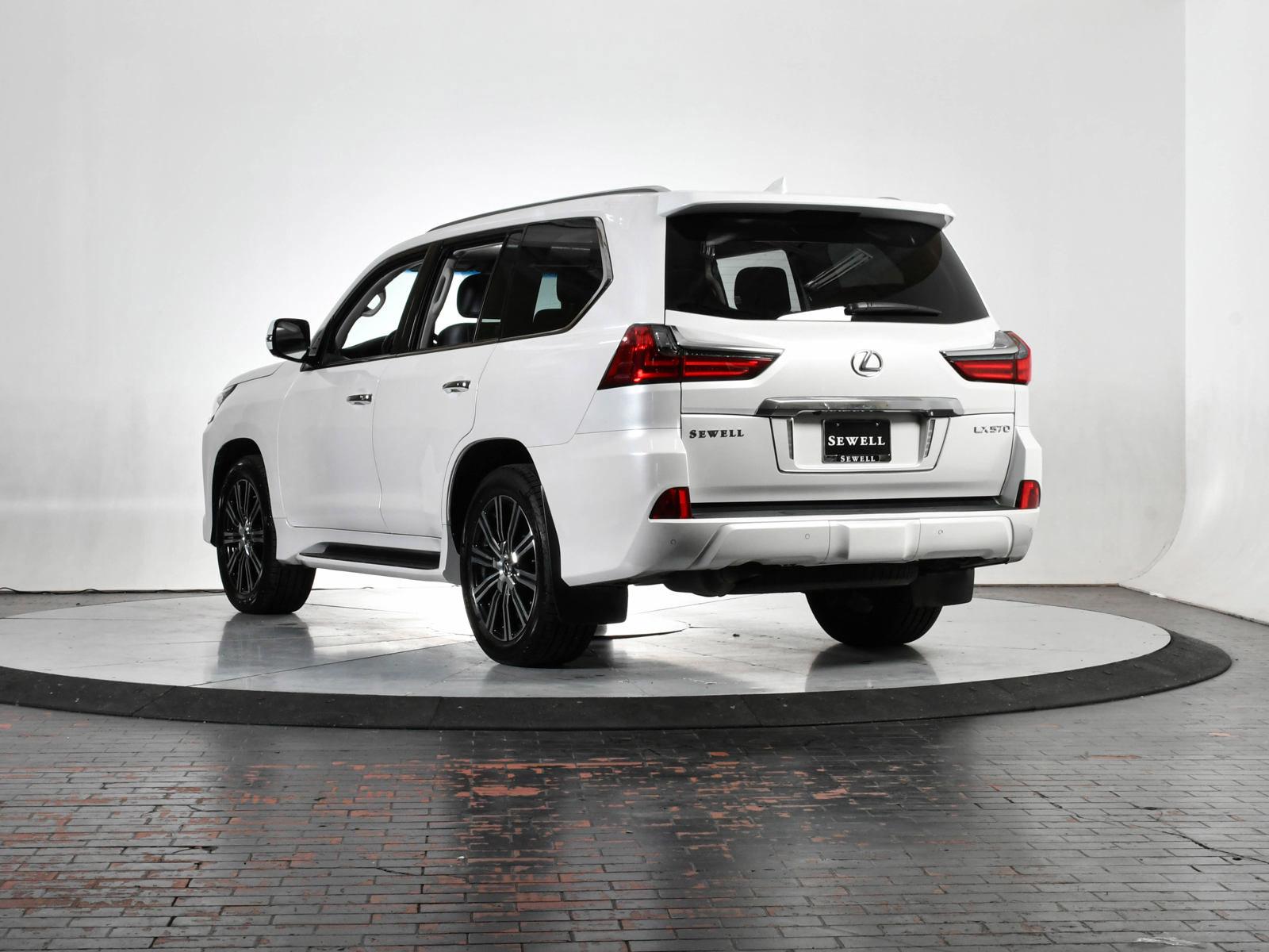 2020 Lexus LX 570 Vehicle Photo in DALLAS, TX 75235