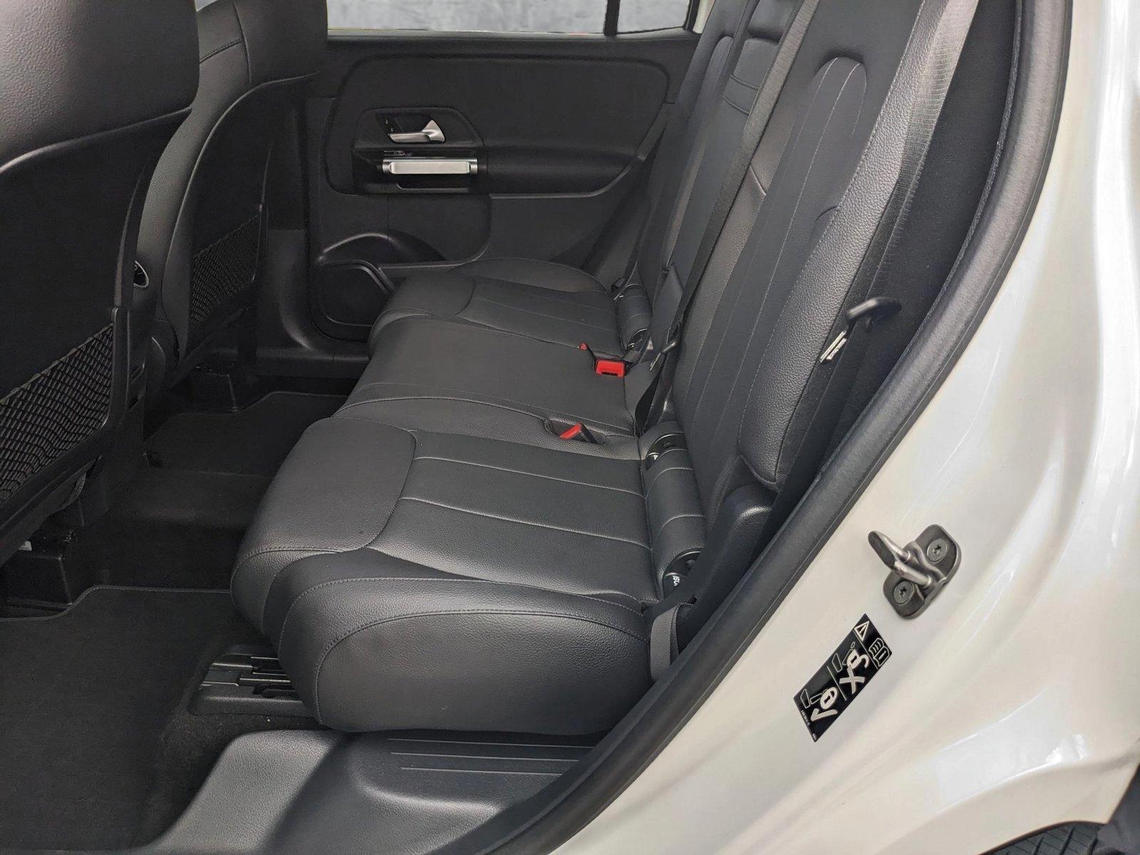 2025 Mercedes-Benz GLB Vehicle Photo in MIAMI, FL 33172-3015