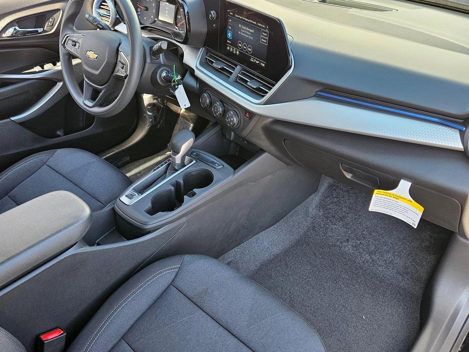 2025 Chevrolet Trax Vehicle Photo in PEORIA, AZ 85382-3715