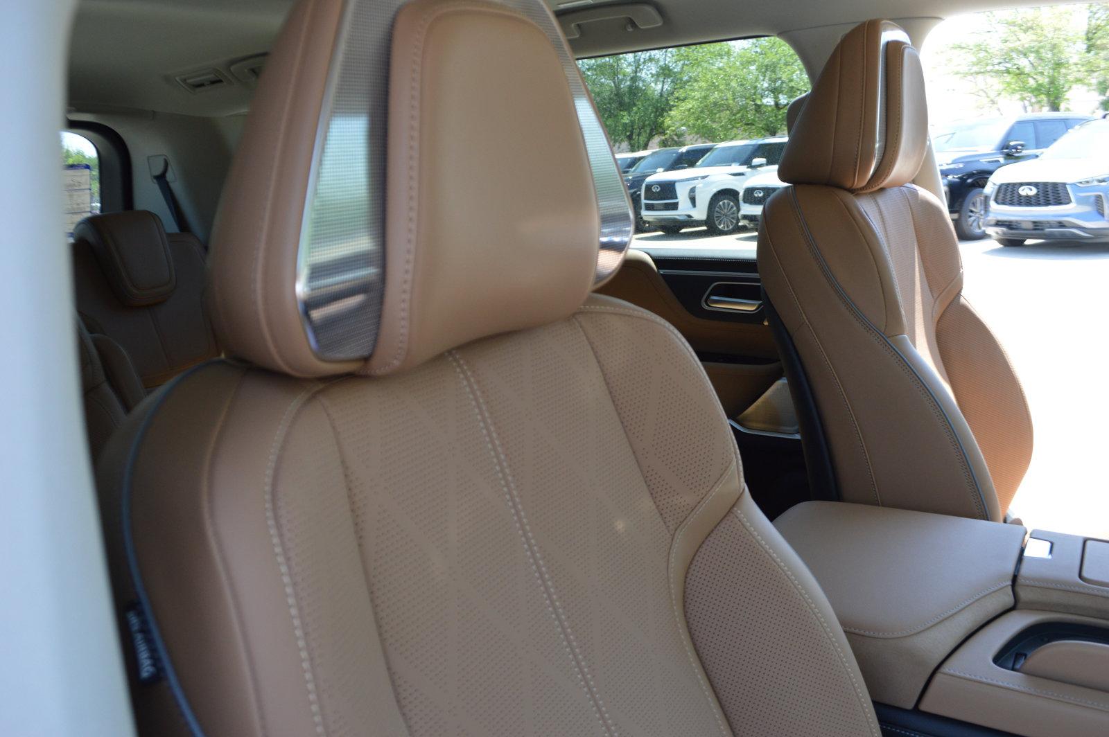 2025 INFINITI QX80 Vehicle Photo in Houston, TX 77090