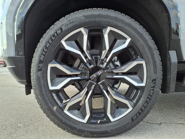 2024 GMC Sierra EV Vehicle Photo in Denton, TX 76205