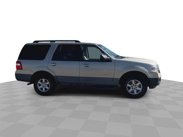 Used 2007 Ford Expedition XLT with VIN 1FMFU16517LA92506 for sale in Alexandria, Minnesota