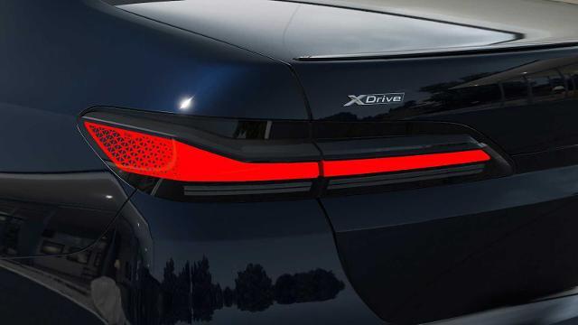 2025 BMW 760i xDrive Vehicle Photo in GRAPEVINE, TX 76051