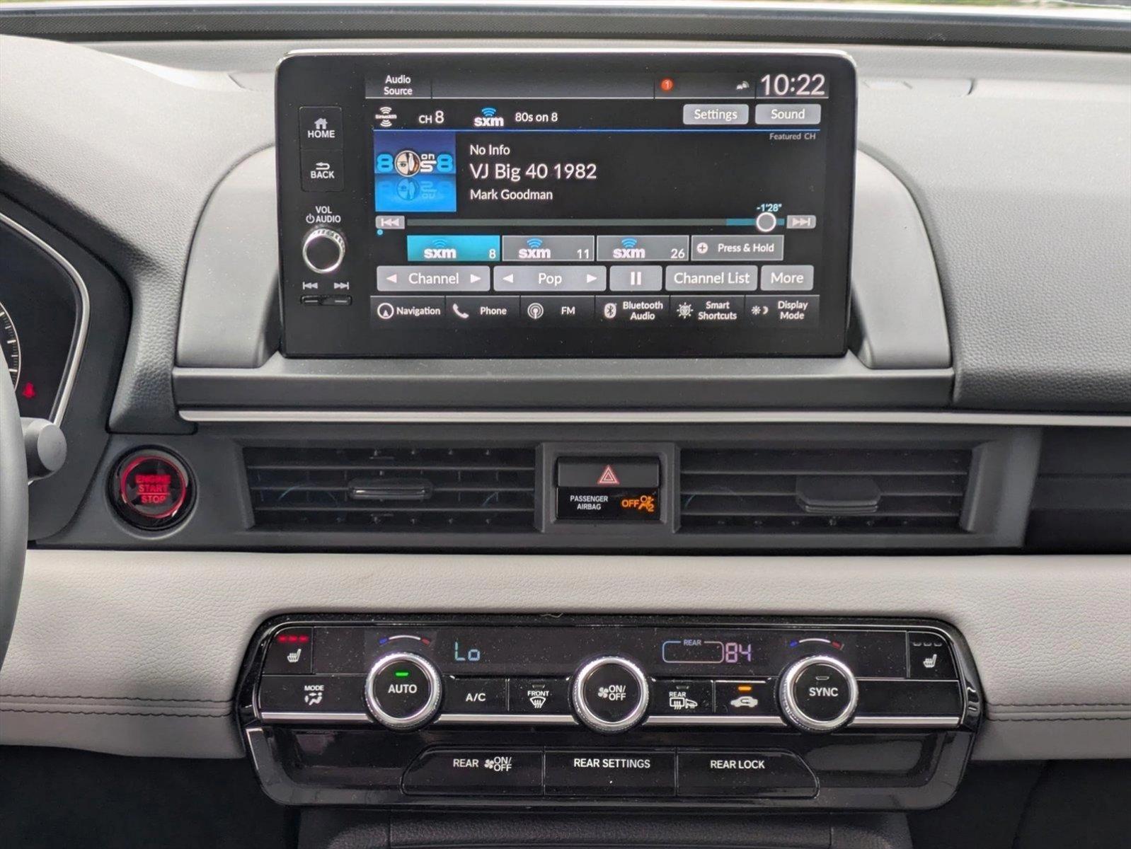 2025 Honda Pilot Vehicle Photo in Valencia, CA 91355-1794