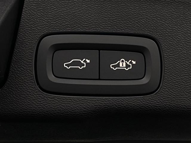 2025 Volvo XC60 Vehicle Photo in Appleton, WI 54913
