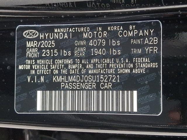 2025 Hyundai ELANTRA Hybrid Vehicle Photo in Harrisburg, PA 17111