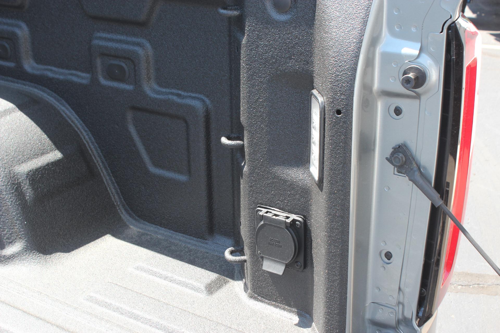2025 GMC Sierra 1500 Vehicle Photo in AURORA, CO 80012-4011
