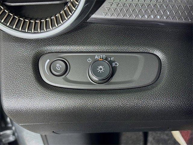 2025 Chevrolet Trax Vehicle Photo in PUYALLUP, WA 98371-4149