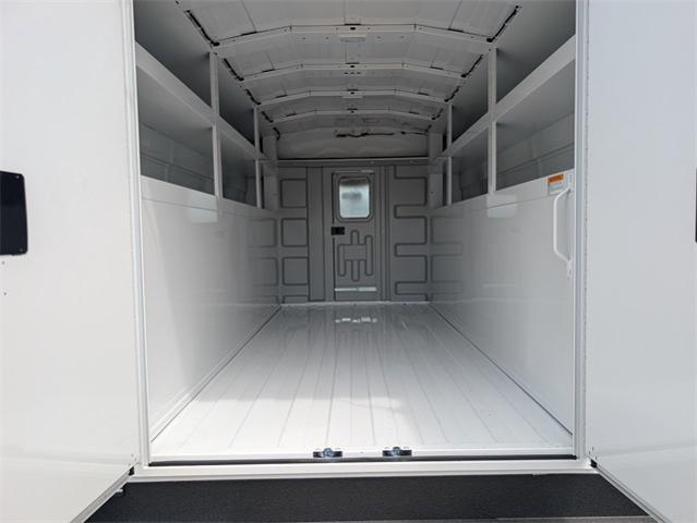 2025 Chevrolet Express Commercial Cutaway Vehicle Photo in ENGLEWOOD, CO 80113-6708