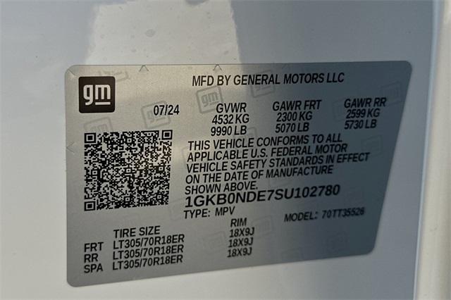 2025 GMC HUMMER EV SUV Vehicle Photo in ELK GROVE, CA 95757-8703