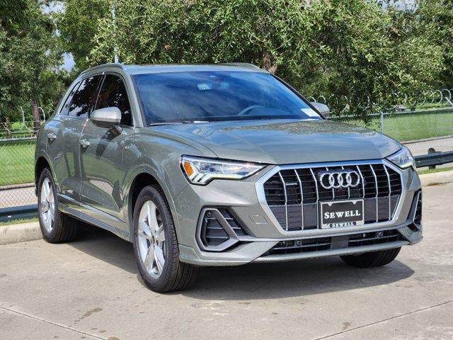 2024 Audi Q3 Vehicle Photo in HOUSTON, TX 77090