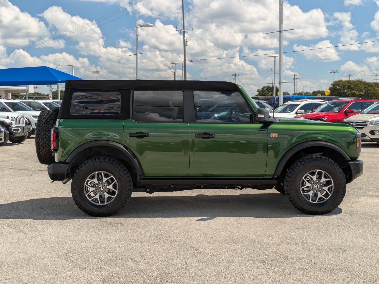 2023 Ford Bronco Vehicle Photo in Seguin, TX 78155