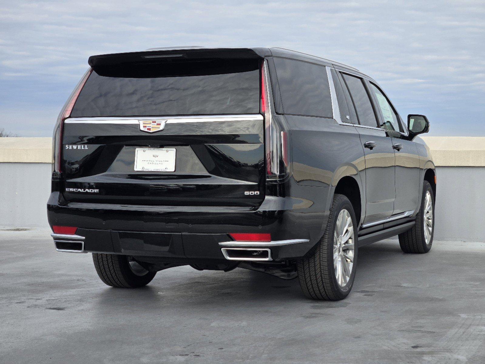 2024 Cadillac Escalade ESV Vehicle Photo in DALLAS, TX 75209-3095