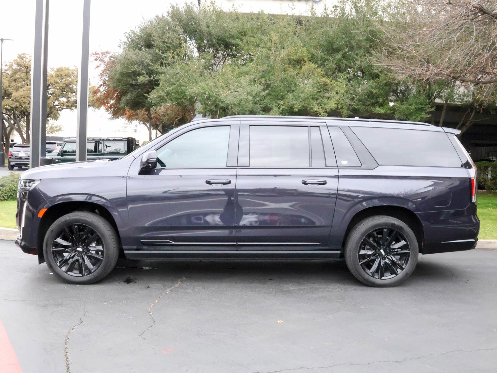 2024 Cadillac Escalade ESV Vehicle Photo in DALLAS, TX 75209-3095