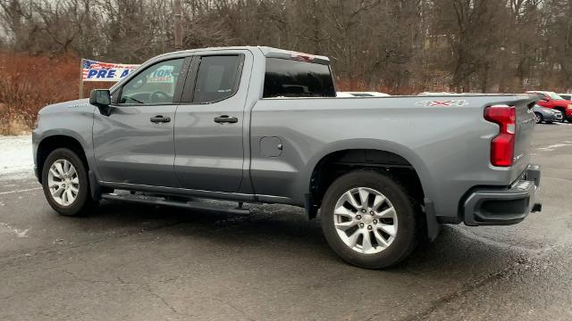 2020 Chevrolet Silverado 1500 Vehicle Photo in MOON TOWNSHIP, PA 15108-2571