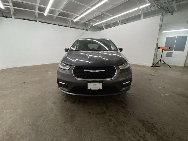 2023 Chrysler Pacifica Vehicle Photo in PORTLAND, OR 97225-3518