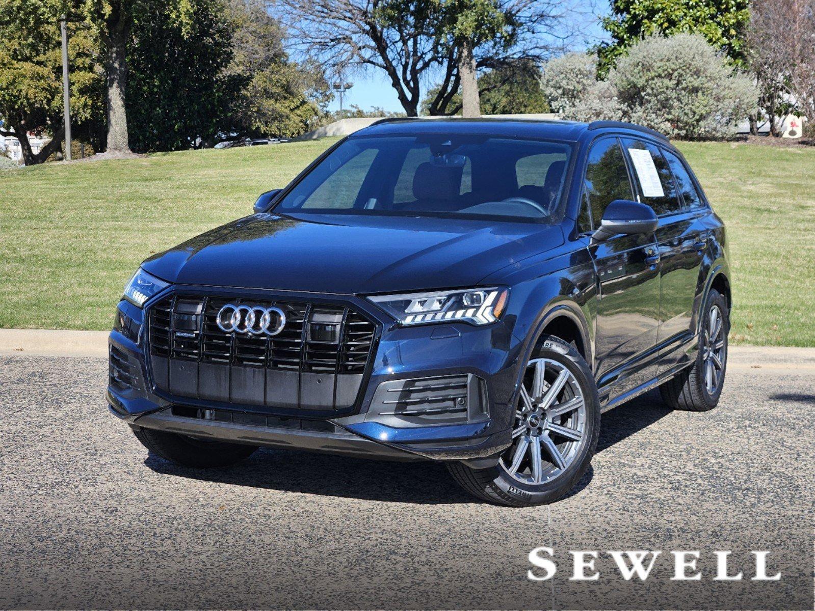 2024 Audi Q7 Vehicle Photo in FORT WORTH, TX 76132