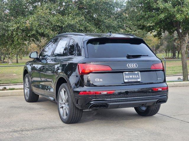 2025 Audi Q5 Vehicle Photo in HOUSTON, TX 77090