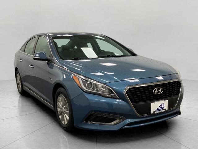 2016 Hyundai SONATA Hybrid Vehicle Photo in Appleton, WI 54913