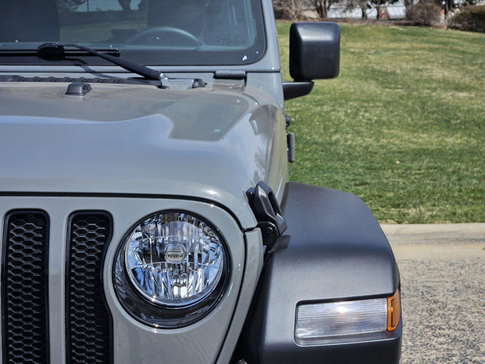 2022 Jeep Wrangler Vehicle Photo in FORT WORTH, TX 76132