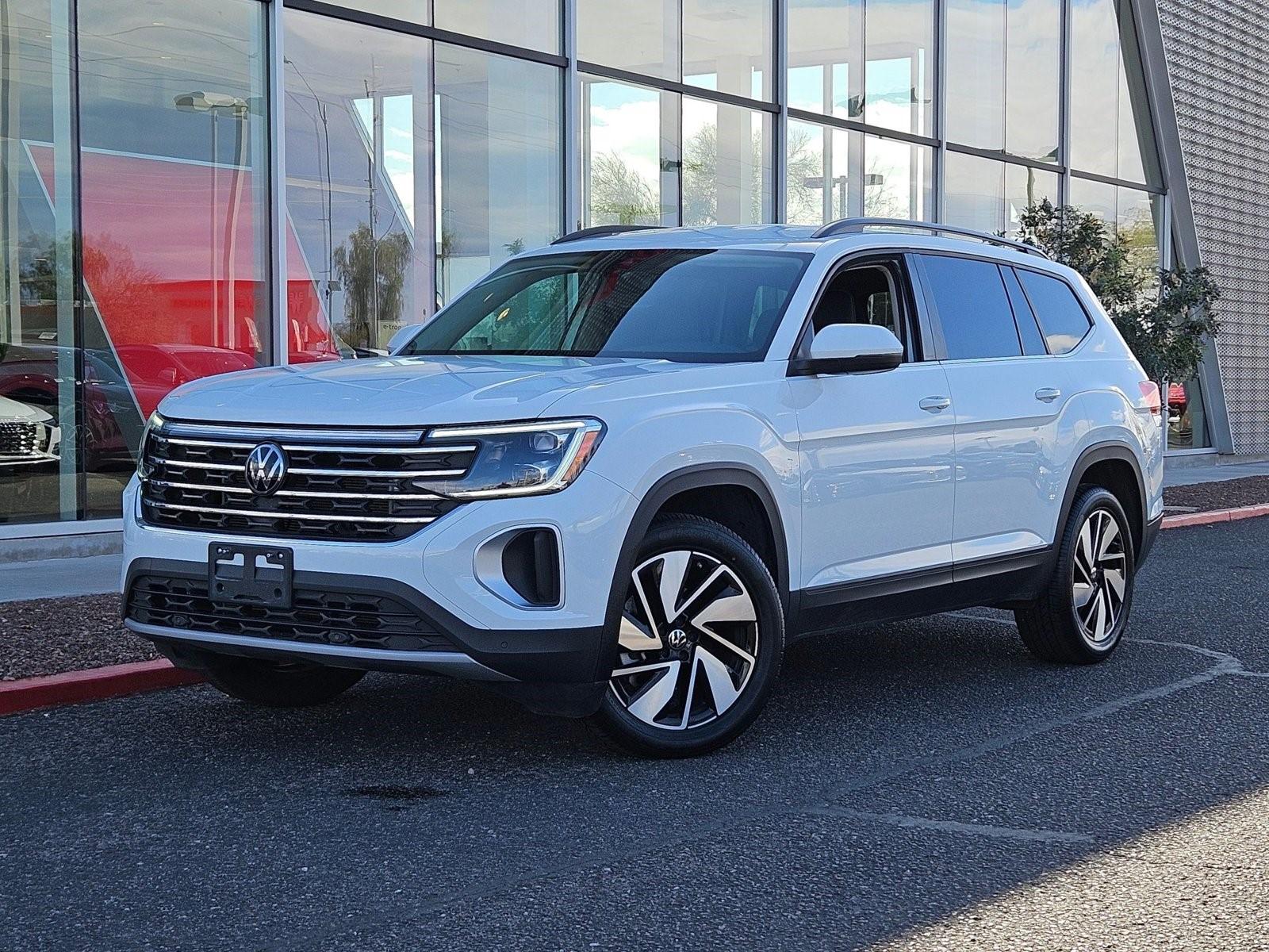 2024 Volkswagen Atlas Vehicle Photo in Peoria, AZ 85382