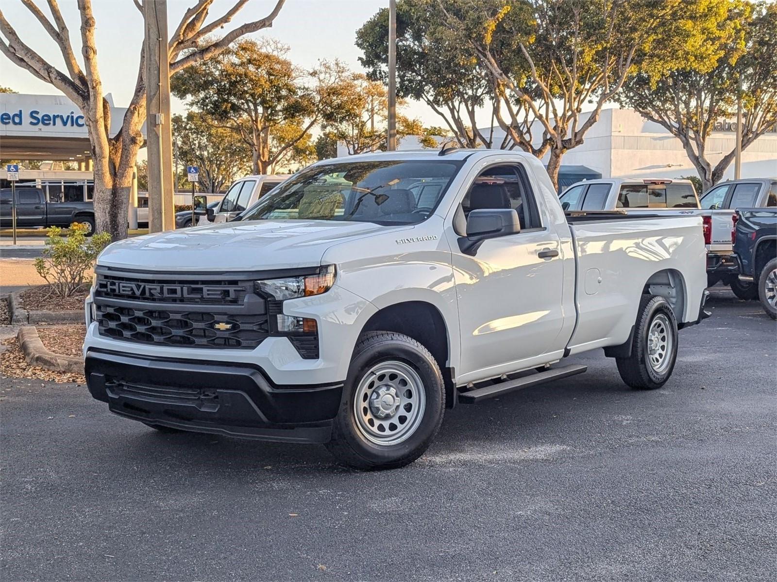 2025 Chevrolet Silverado 1500 Vehicle Photo in GREENACRES, FL 33463-3207