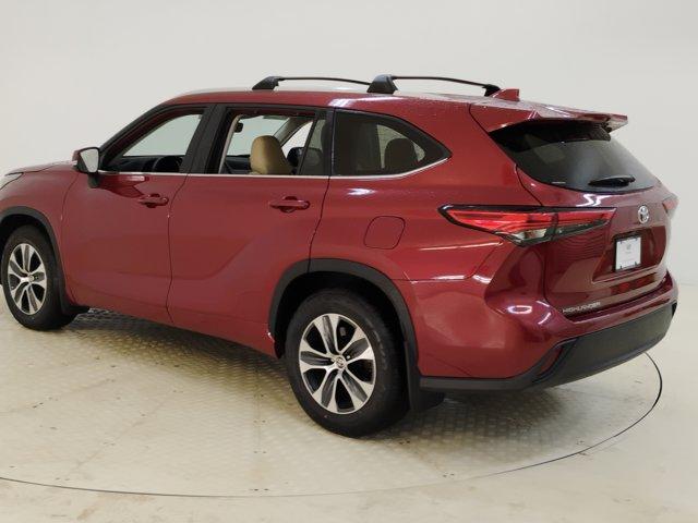 2023 Toyota Highlander Vehicle Photo in PINEVILLE, NC 28134-8495
