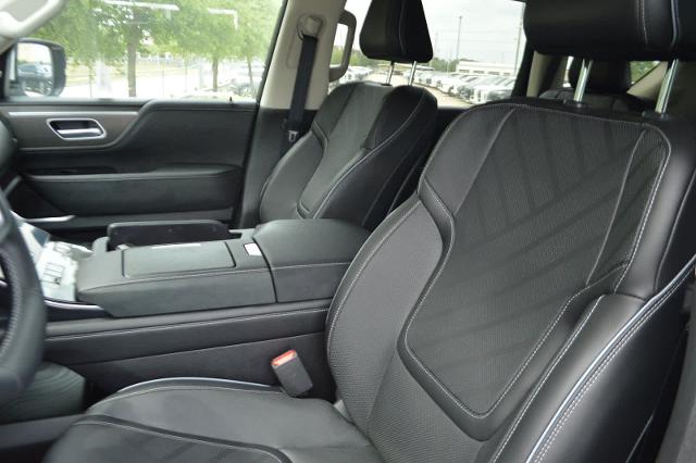 2025 INFINITI QX80 Vehicle Photo in Houston, TX 77090