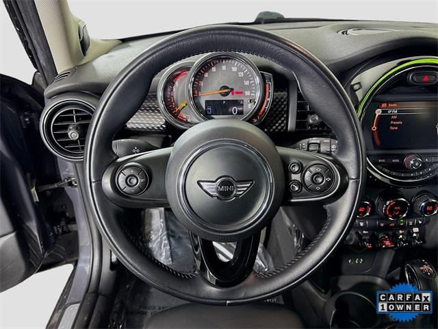 2018 MINI Cooper S Hardtop 4 Door Vehicle Photo in Puyallup, WA 98371