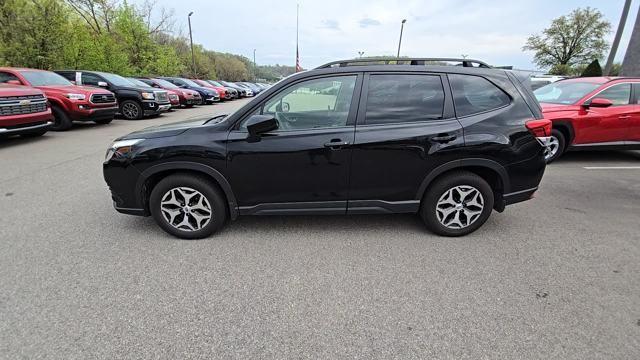 2022 Subaru Forester Vehicle Photo in Pleasant Hills, PA 15236