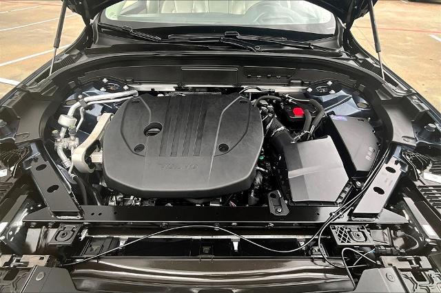 2025 Volvo XC60 Vehicle Photo in Houston, TX 77007