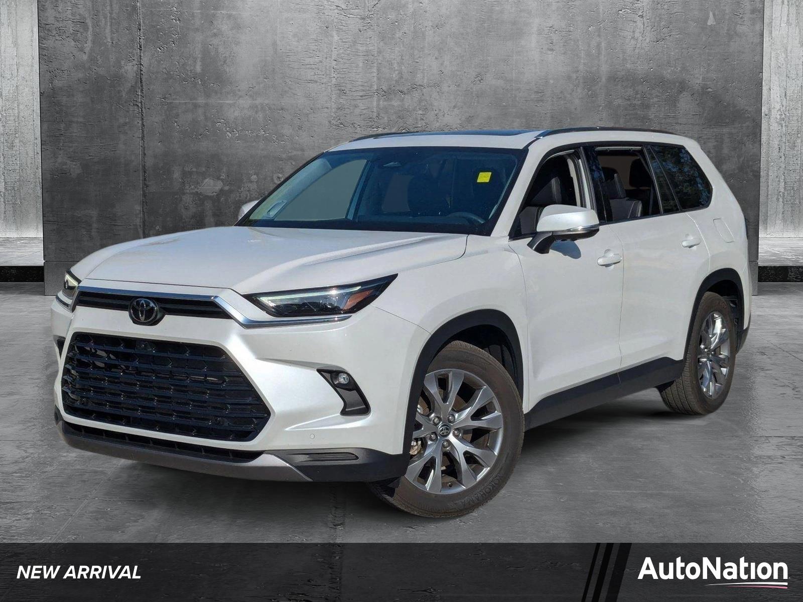 2024 Toyota Grand Highlander Vehicle Photo in Tampa, FL 33614