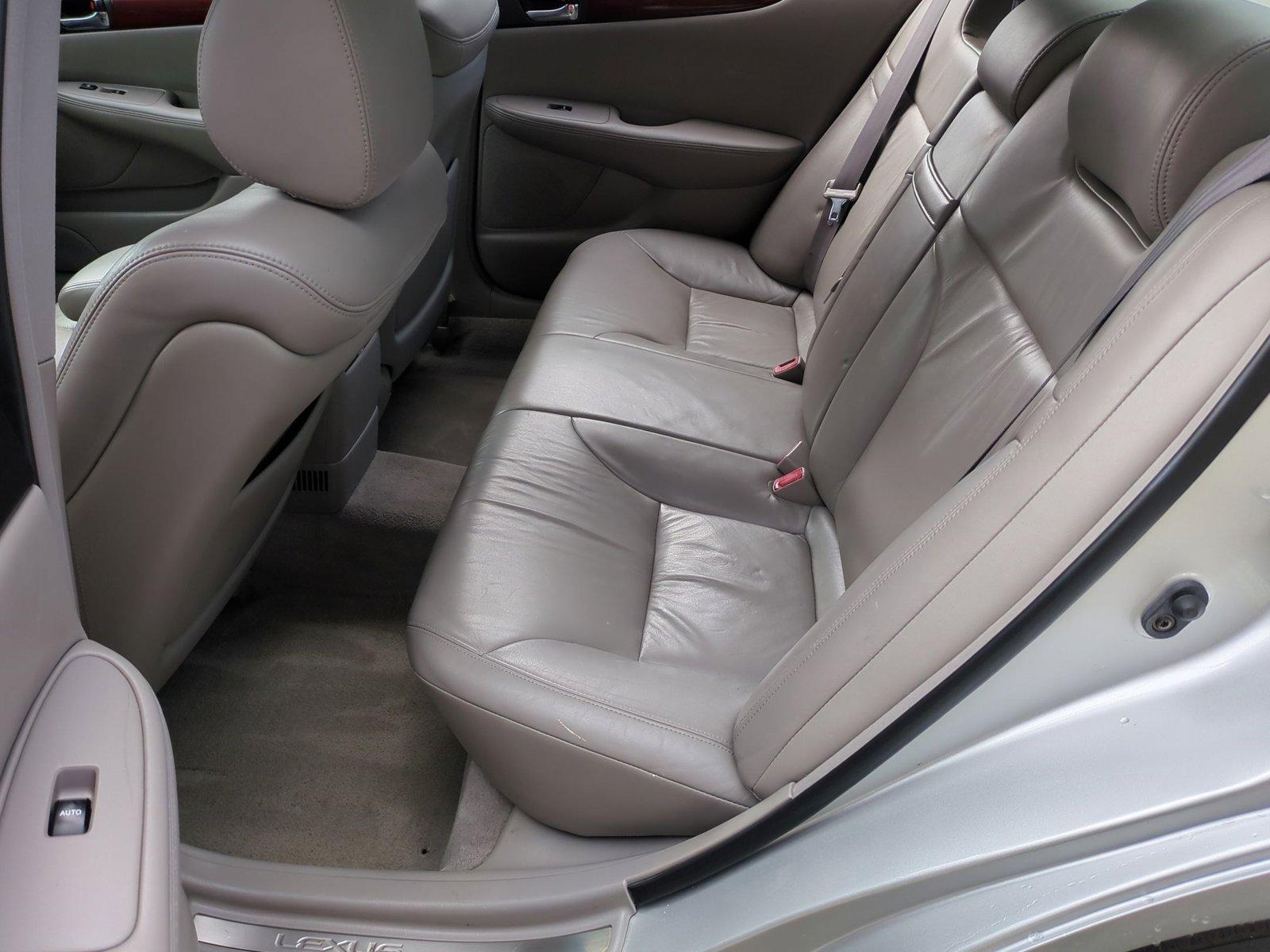 2002 Lexus ES 300 Vehicle Photo in West Palm Beach, FL 33417
