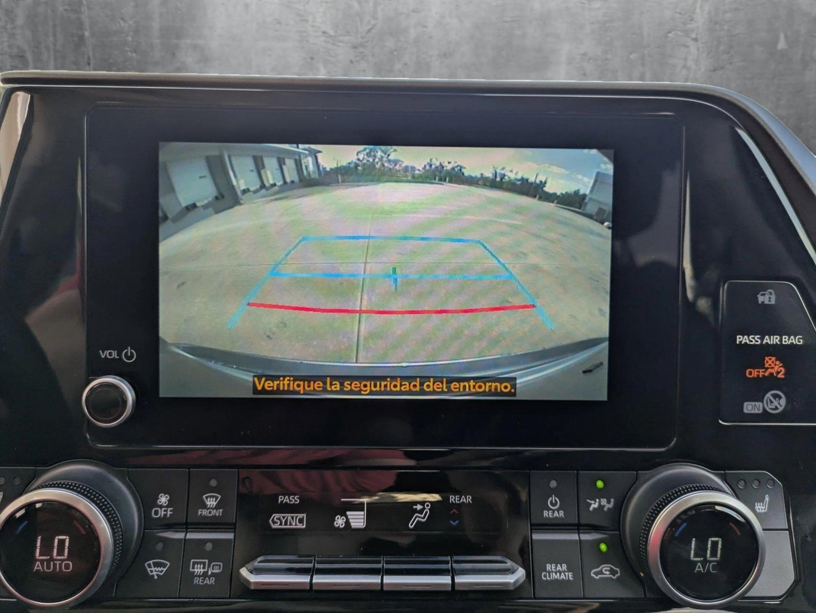 2024 Toyota Highlander Vehicle Photo in Winter Park, FL 32792