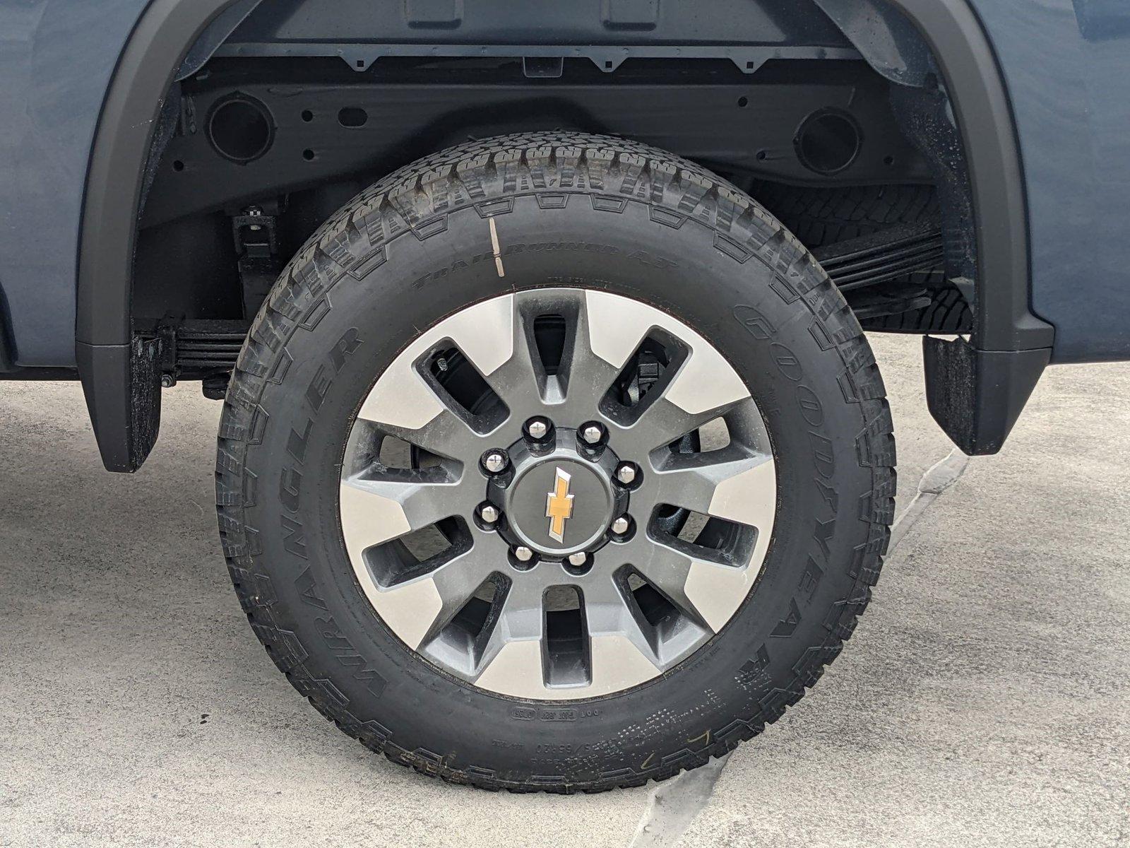 2025 Chevrolet Silverado 2500 HD Vehicle Photo in MIAMI, FL 33172-3015