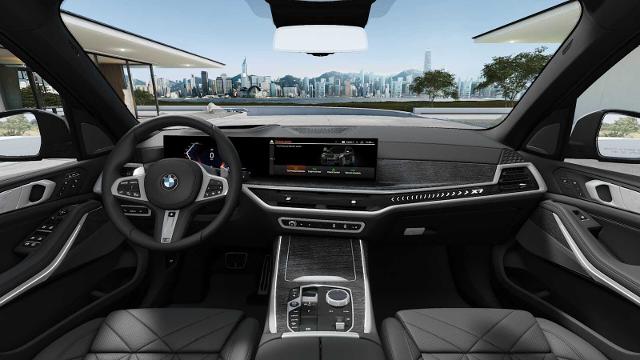 2026 BMW X7 xDrive40i Vehicle Photo in GRAPEVINE, TX 76051