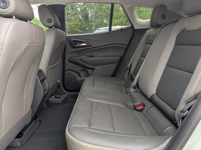 2025 Chevrolet Trax Vehicle Photo in BRUNSWICK, GA 31525-1881