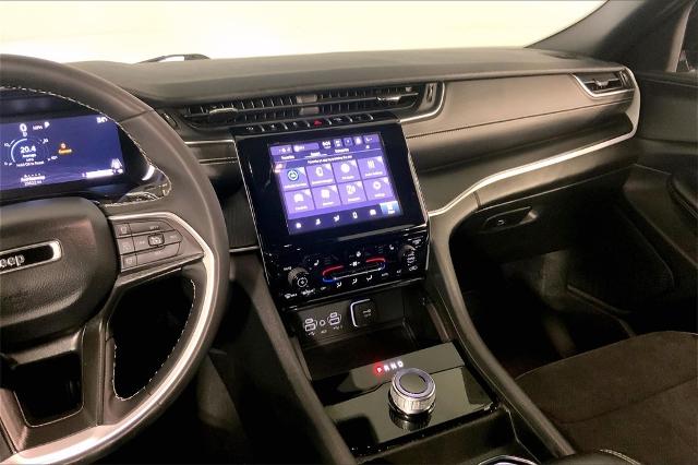 2024 Jeep Grand Cherokee Vehicle Photo in Kansas City, MO 64114