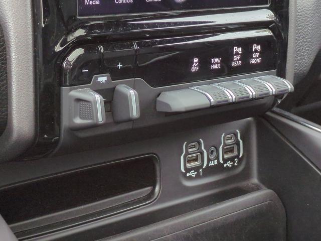 2020 Ram 1500 Vehicle Photo in Brunswick, GA 31525
