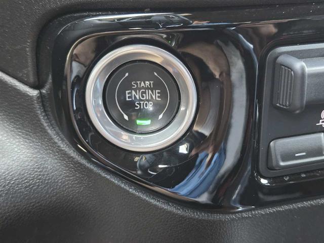 2022 Chevrolet Silverado 1500 Vehicle Photo in DENTON, TX 76210-9321